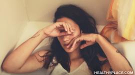 Symptoms of brain fog affect how you think, focus, remember, and feel. Read about brain fog symptoms, how they compare to depression, ADHD, and dissociation on HealthyPlace.